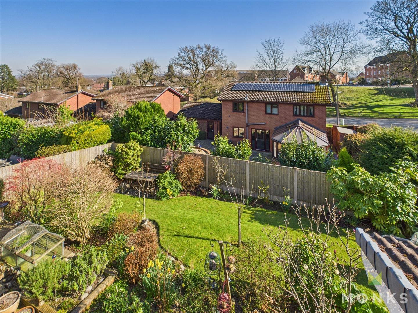 2 Breidden Close, Oswestry, SY11 1TT For Sale